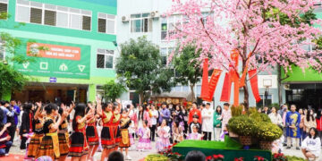 Tả quang cảnh trường em lớp 5 ngắn gọn