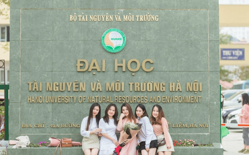 Nên thi trường đại học nào - Hành trình tìm kiếm ngôi trường phù hợp cho tương lai