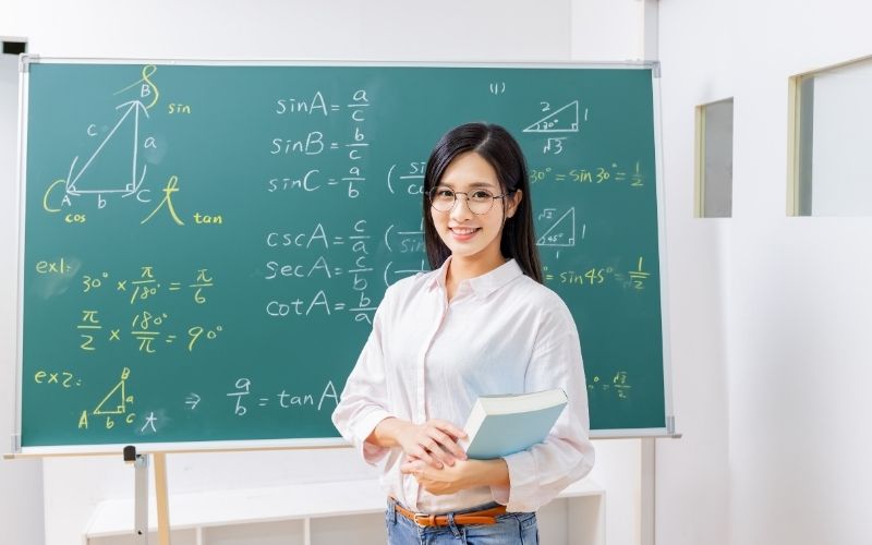 khối A01 làm ngành gì tốt?