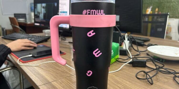 5 Bài văn tả bình nước giữ nhiệt lớp 3 và 4 (điểm 8)