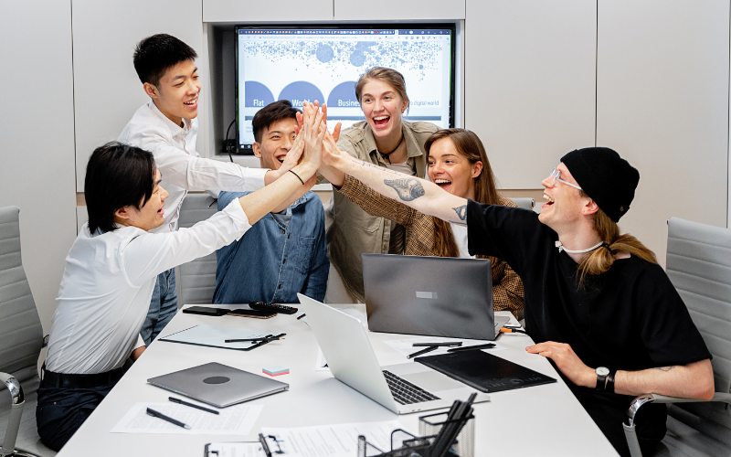 Account Executive cần hiểu rõ về sản phẩm, dịch vụ của doanh nghiệp