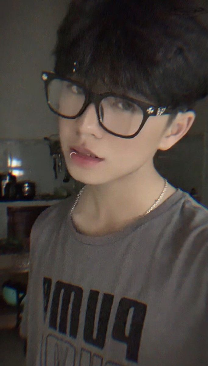 Hình ảnh trai 2009 dễ dàng chiếm cảm tình nhờ nụ cười rạng rỡ đáng nhớ