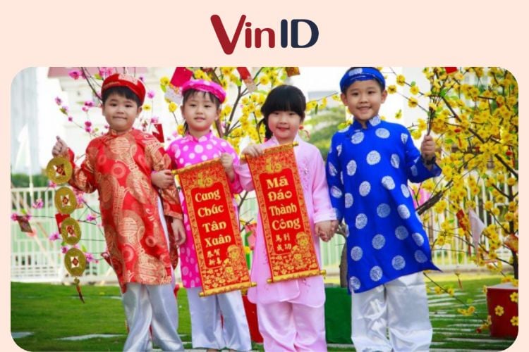 Năm mới bé chúc