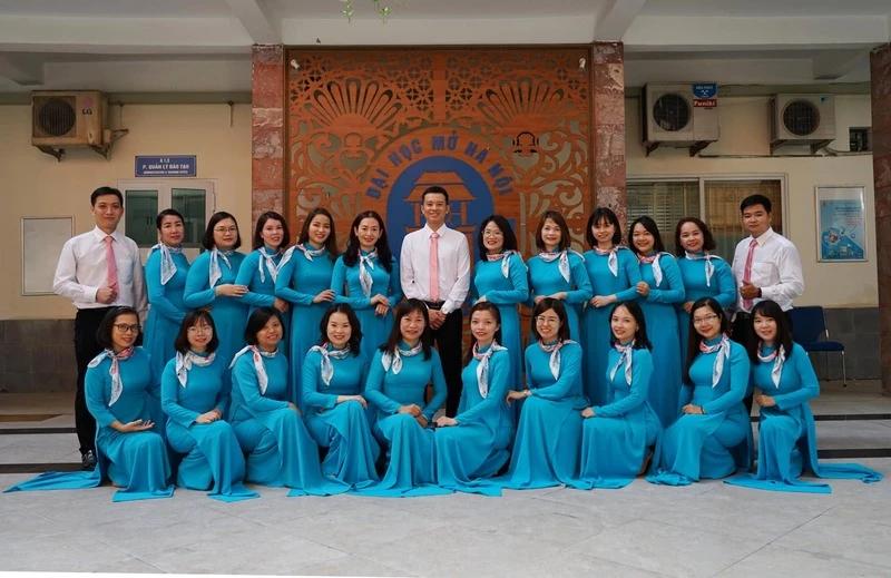 Giảng viên trường Đại học Mở Hà Nội