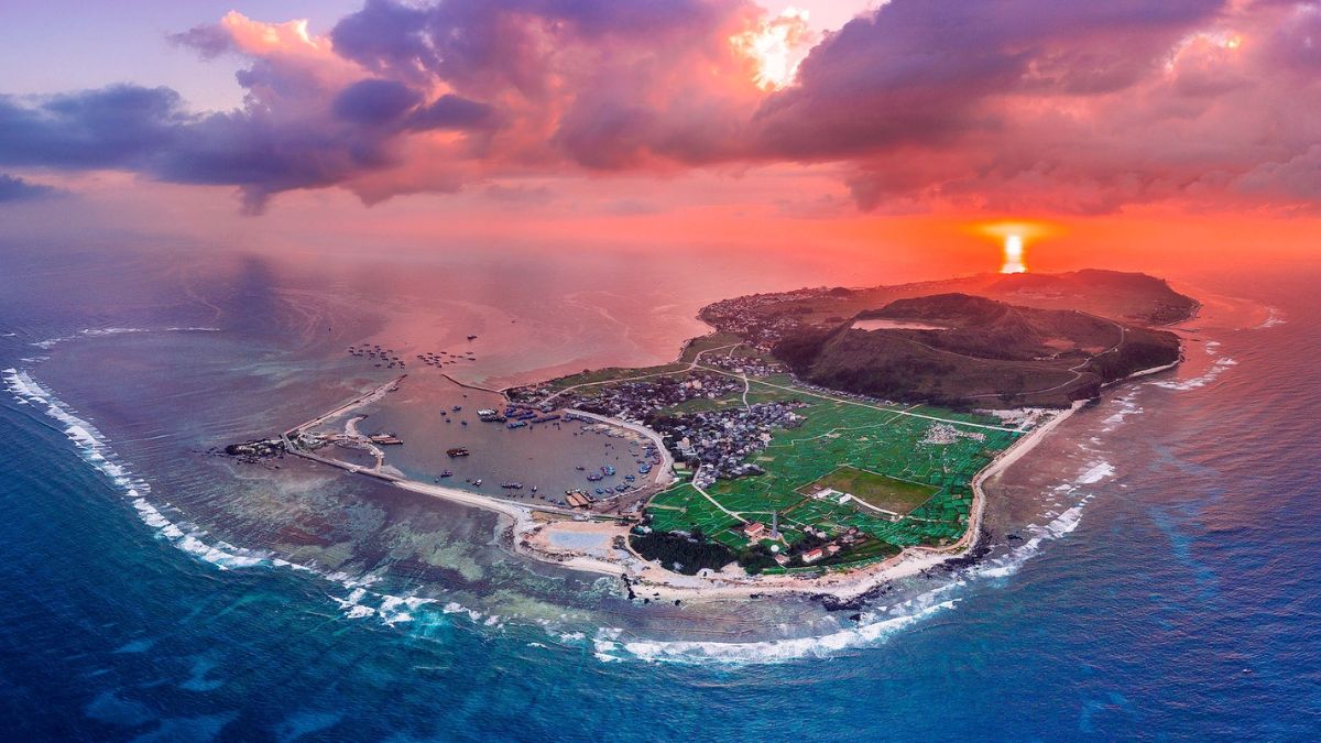 Lý Sơn - Quảng Ngãi là danh lam thắng cảnh Việt Nam