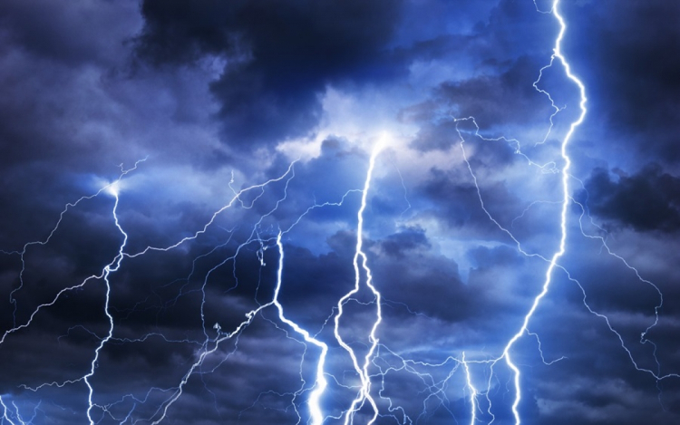 Mậu Tý có mệnh Thích Lịch Hoả