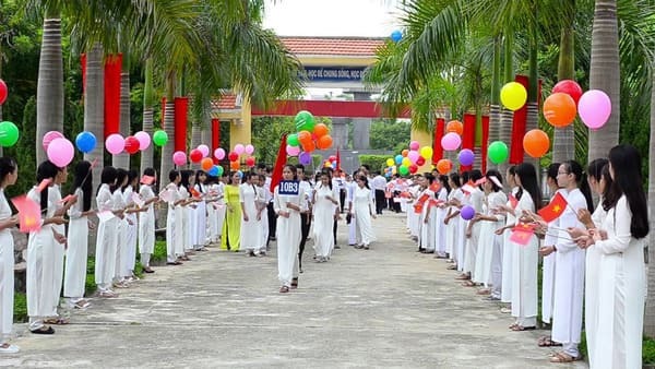 Đánh giá Trường THPT Hương Trà - Huế có tốt không