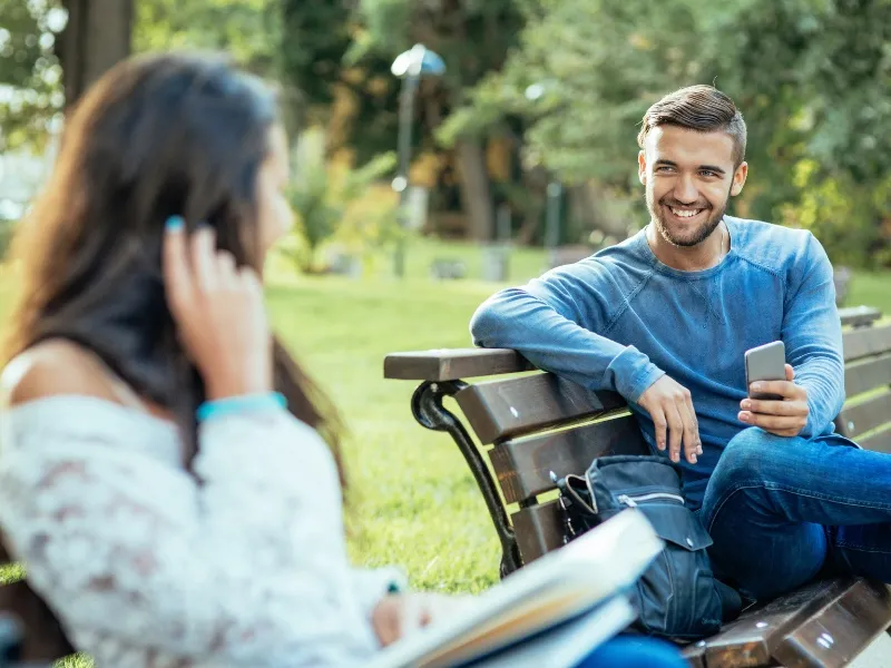 Trồng cây si là gì? Ý nghĩa của trồng cây si trong tình yêu