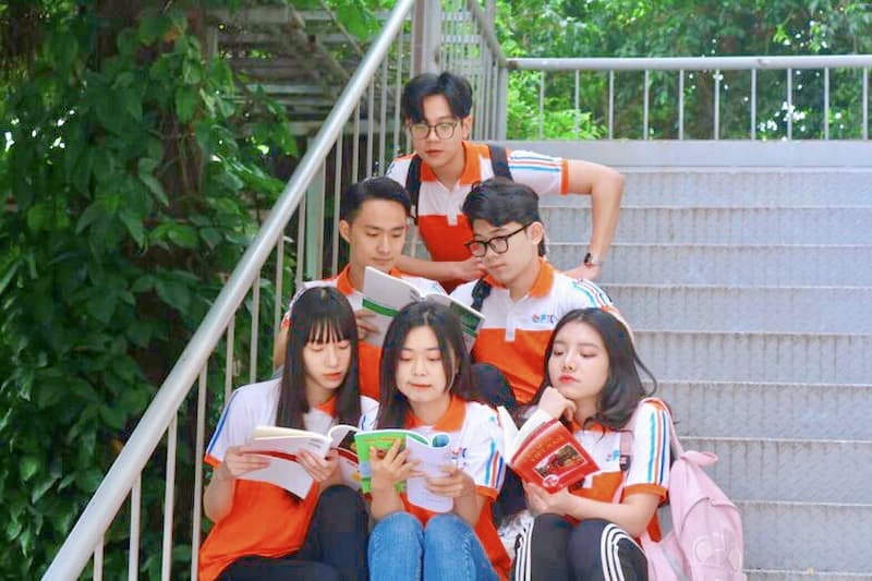 Cao đẳng Du Lịch