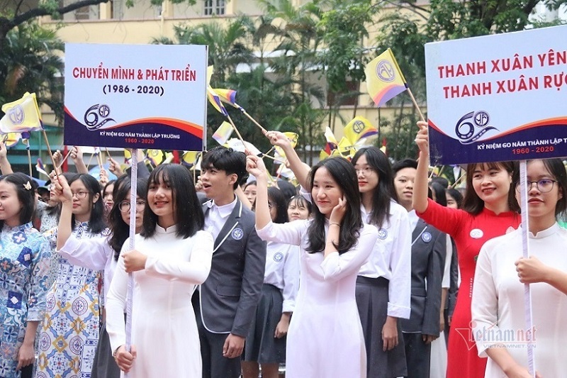 trường-thpt-yên-hòa-hoạt-động