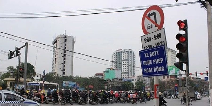 Quy định pháp luật về biển cấm quay đầu