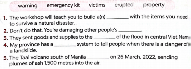 Sách bài tập tiếng Anh lớp 8 unit 9 Natural disasters Global success