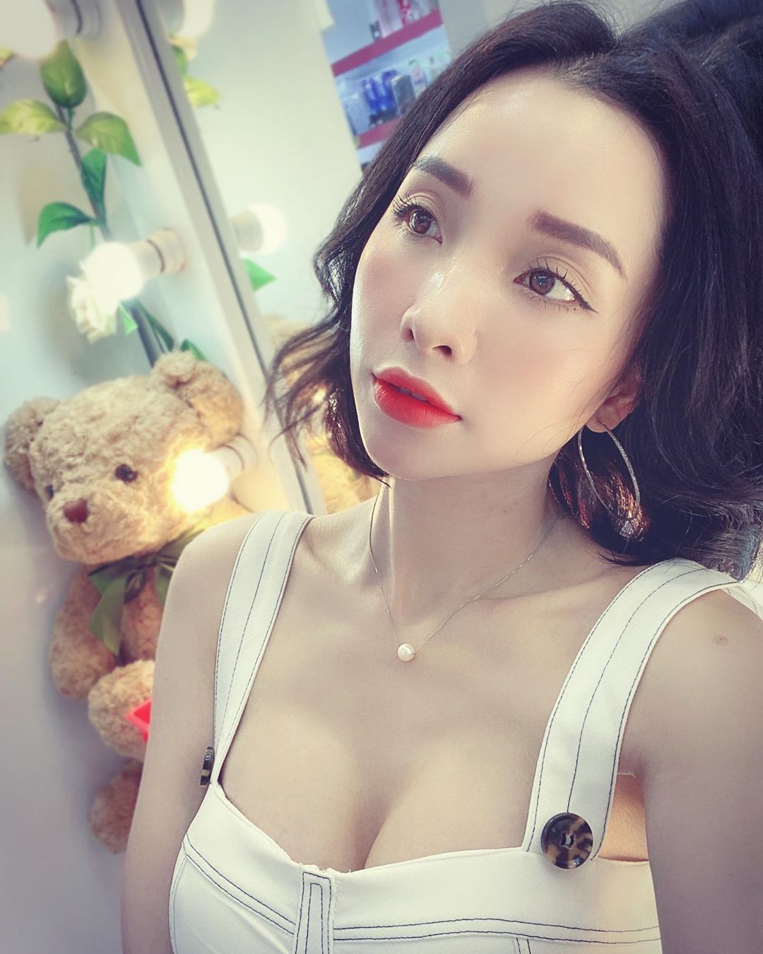 mat thuy kieu 19