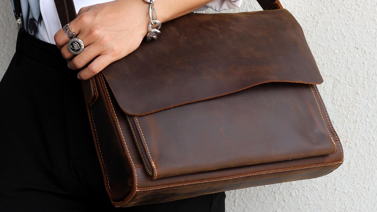 Cặp sách, balo quà tặng ngày 6/4