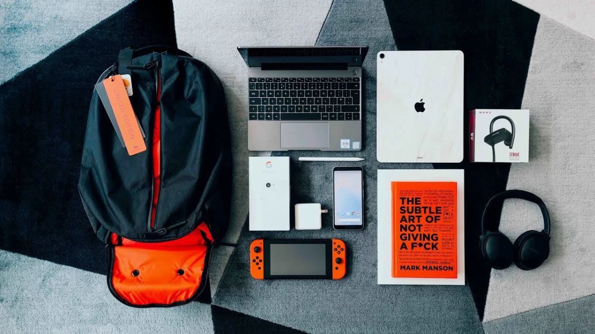 tặng đồ công nghệ ngày 6/4