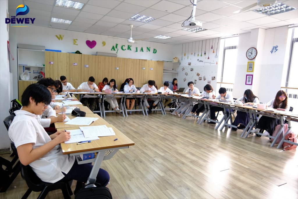 lop-9-hoc-nhung-mon-gi-03