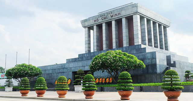 Phân tích khổ thơ cuối bài Viếng lăng Bác