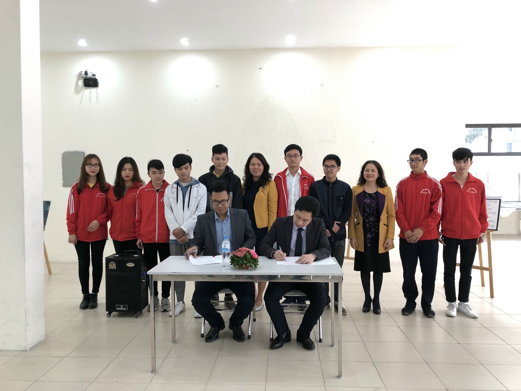 qua nha ban hoc nhom va cai ket banh bach 1