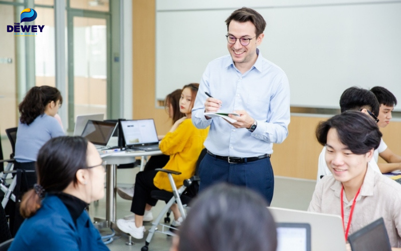 Ngành Tâm lý học mang đến nhiều cơ hội nghề nghiệp phong phú cho sinh viên sau khi tốt nghiệp