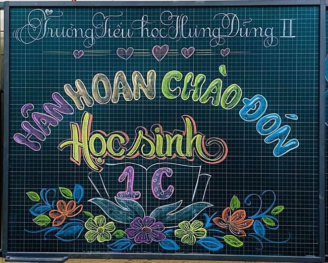 trang tri bang chao don hoc sinh 23