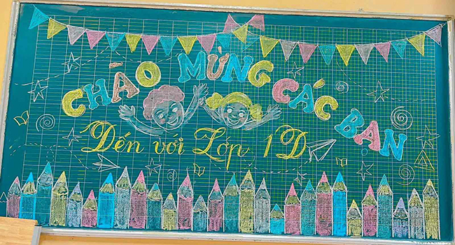 Trang trí bảng khai giảng năm học 2022-2023