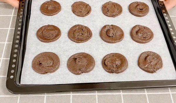 Hướng dẫn làm đế bánh đồng tiền hạt ngon