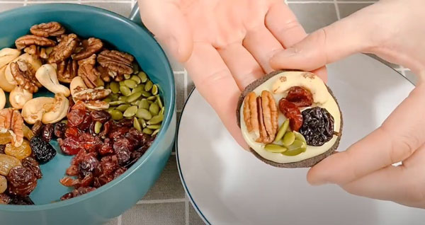 Bánh đồng tiền hạt cacao cách làm