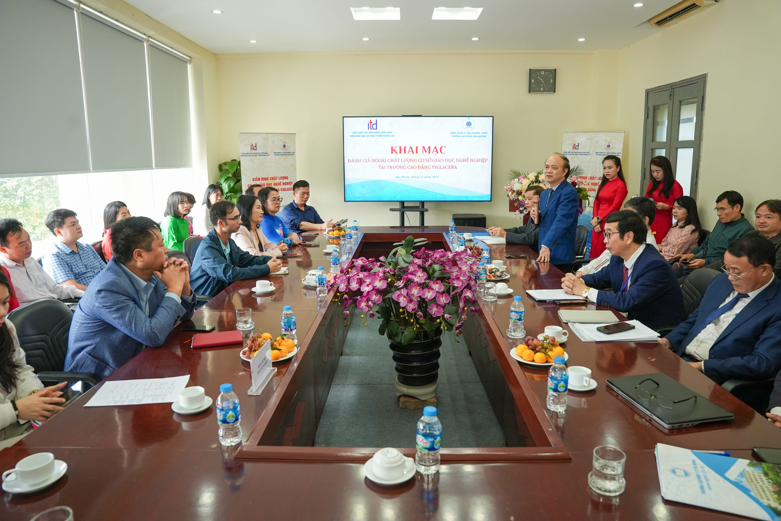 truong cao dang viglacera