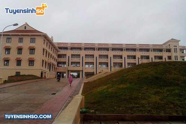 truong kien truc da lat