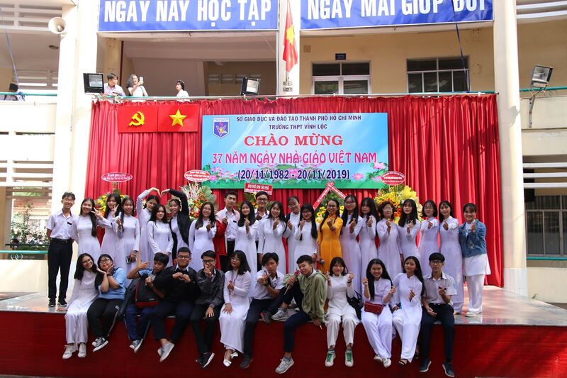 Trường luôn sôi động trong các hoạt động ngoại khoá.