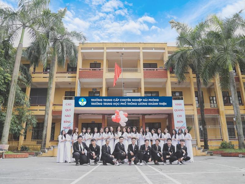 đánh giá Trường THPT Lương Khánh Thiện có tốt không