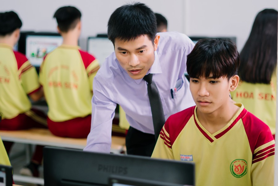 truong trung hoc pho thong hoa sen 5