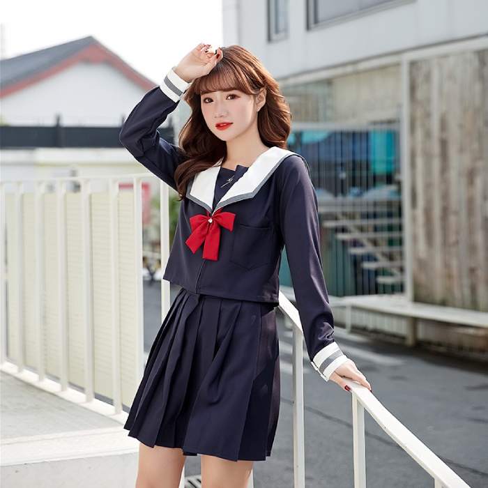 Đồng phục học sinh cấp 2 kiểu dáng thủy thủ