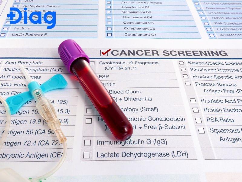 Xét nghiệm máu giúp đánh giá các chỉ số sinh hóa, dấu ấn sinh học liên quan đến ung thư.