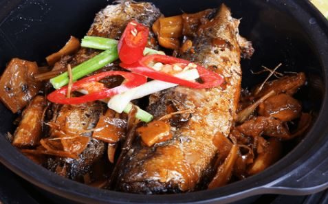 ca-nuc-mot-nang-kho-gung