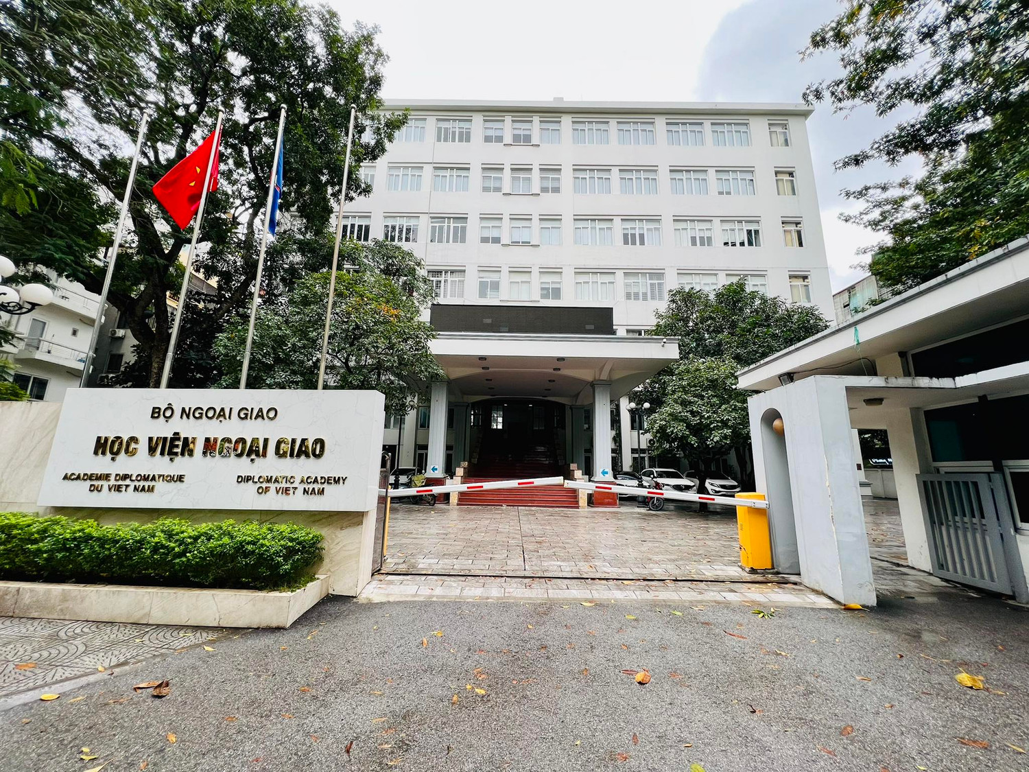 Ảnh màn hình 2024-06-12 lúc 13.55.29.png