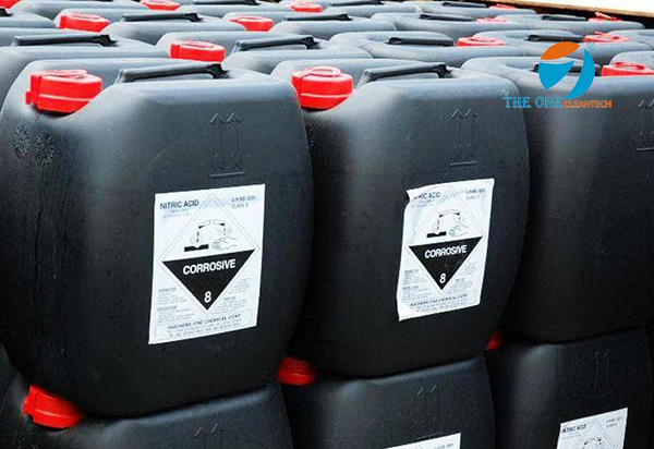 trong dung dịch axit nitric HNO3