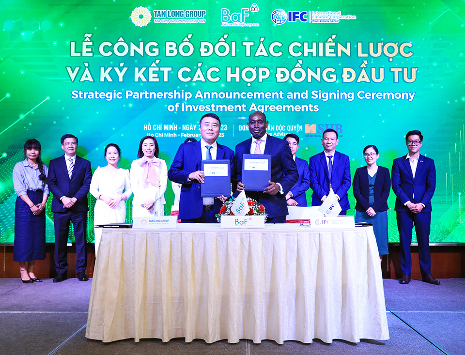 Chúng ta cạnh tranh bằng gì nếu không phải là thế mạnh của đất nước