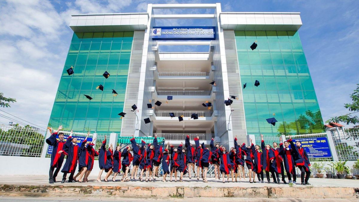 Tổng quan học phí trường Cao đẳng Kinh tế Đối ngoại