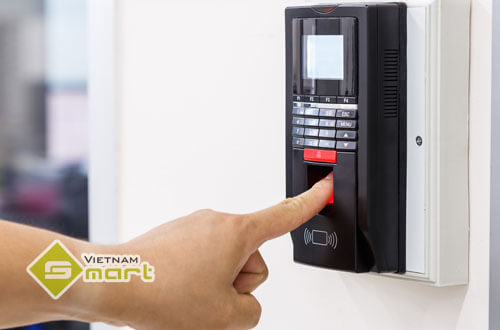 Máy chấm công vân tay trong tiếng Anh 