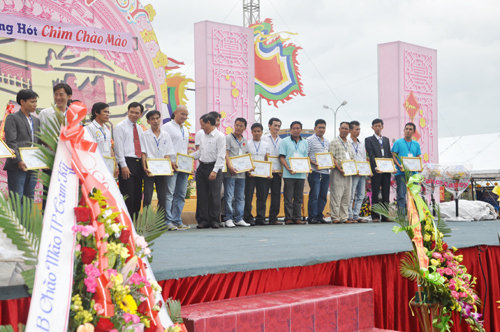 chao mao trung mang 2