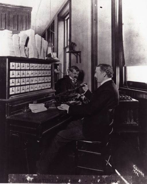 PHÂN TÍCH KINH TẾ: Làm thế nào mà việc điều tra dân số Hoa Kỳ lại cho ra đời công ty xử lý dữ liệu đầu tiên cách đây 125 năm - và khởi động ngành công nghiệp máy tính của Mỹ