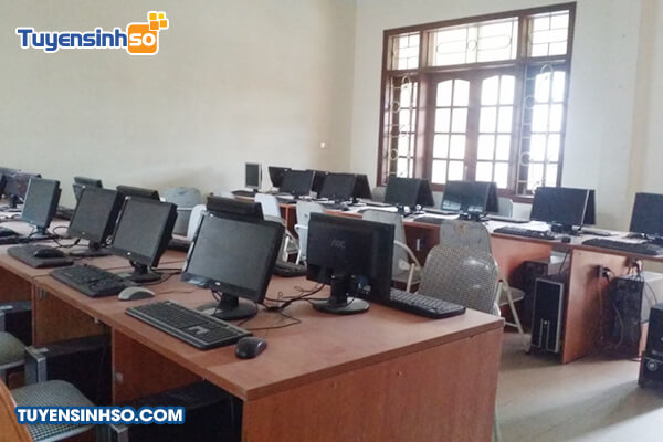 dai hoc quoc te bac ha hoc phi 2