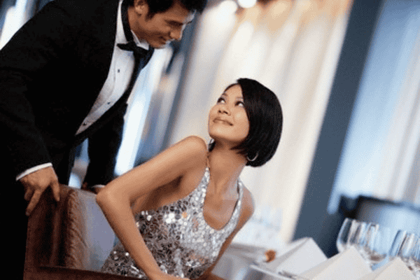 Con trai ga lăng sẽ khiến các nàng dễ “rung rinh” hơn