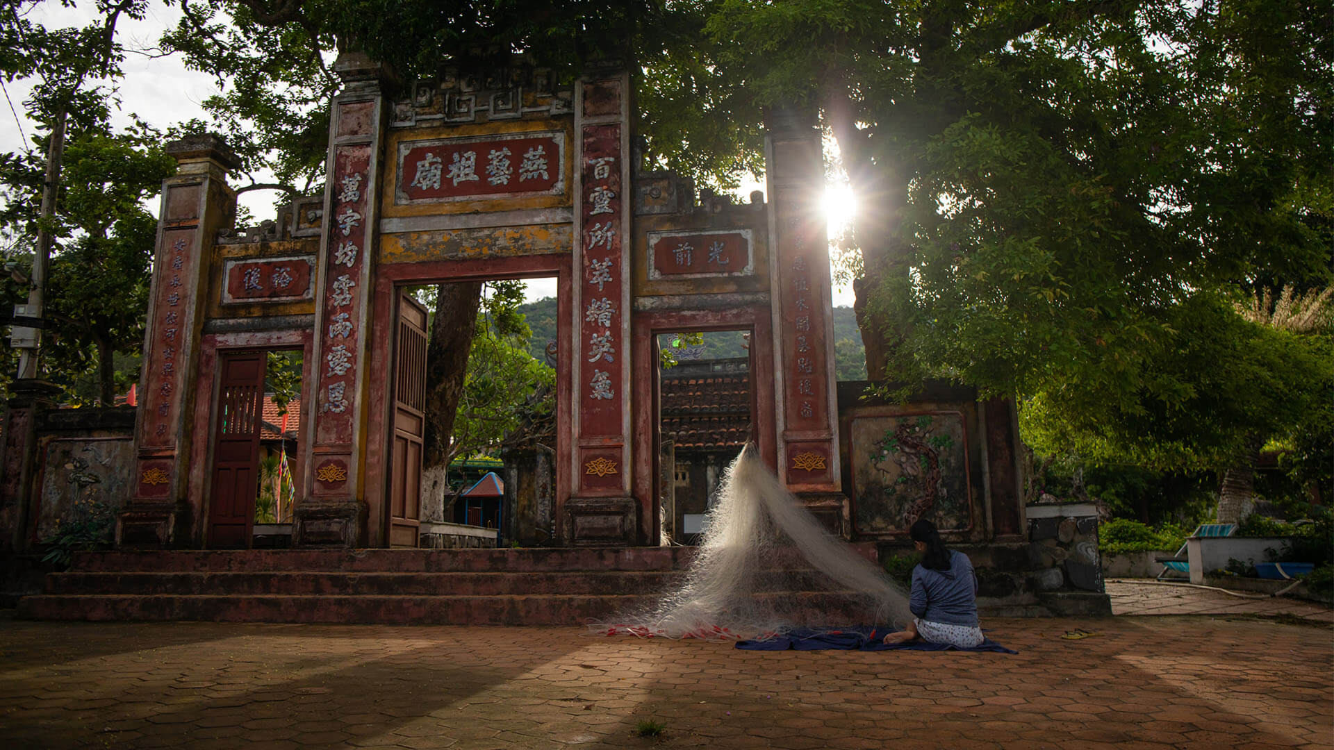 gioi han duoi cua sinh quyen la 4