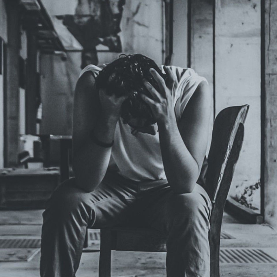 Chang trai om dau can phong hoang be tac nang ne 960px 960px avatar