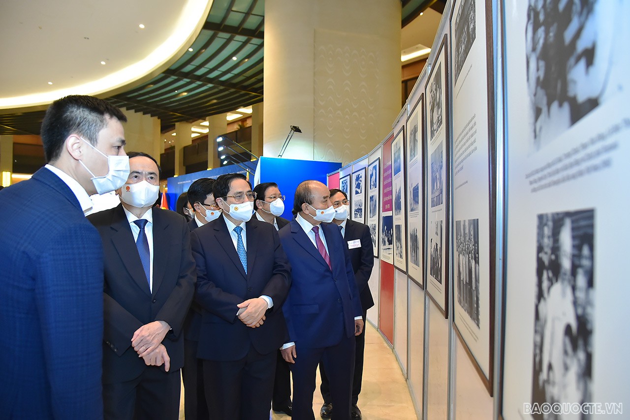 Một vài suy ngẫm từ hình tượng cây tre đến bản sắc ngoại giao Việt Nam