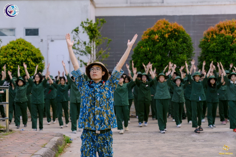 hoat dong trai nghiem cho hoc sinh lop 11 22