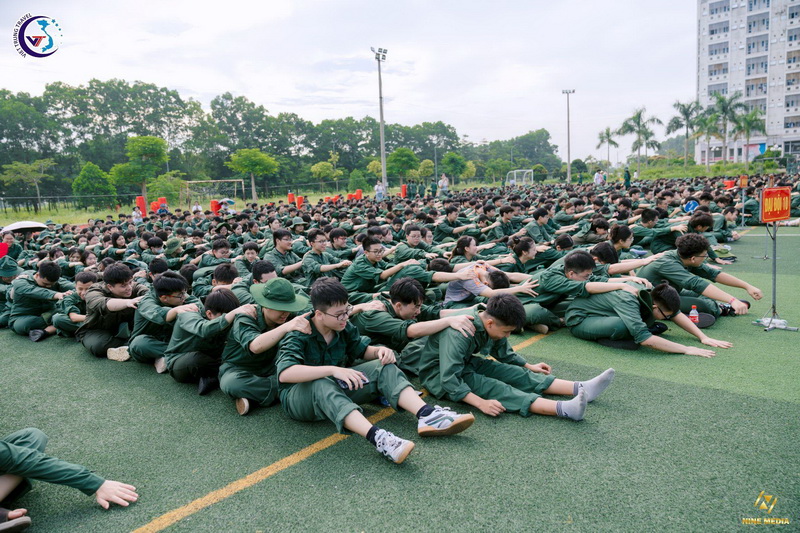 hoat dong trai nghiem cho hoc sinh lop 11 25