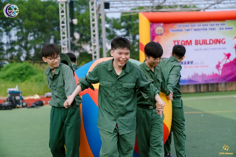 hoat dong trai nghiem cho hoc sinh lop 11 26